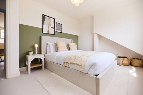 Adolphus Road, Finsbury Park, London, N4 2 bed flat for sale