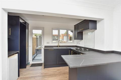 Kenilworth Court, Sittingbourne, Kent 2 bed semi