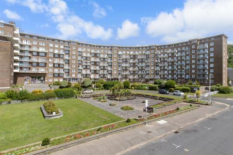 The Gateway, Dover CT16 3 bed flat for sale