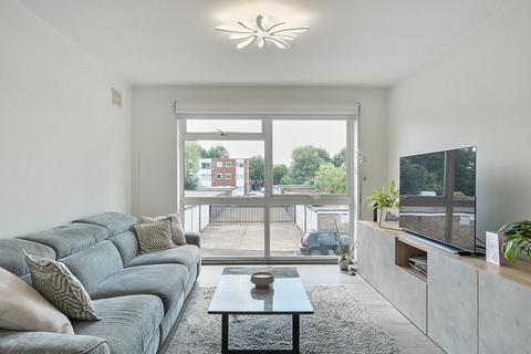 Chanctonbury Gardens, Sutton SM2 1 bed apartment for sale