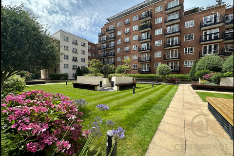 Seven Kings Way, KINGSTON UPON THAMES... 2 bed flat for sale