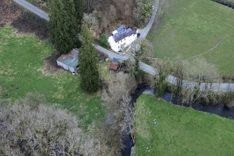 Llandysul, Ceredigion, 5 bed detached house for sale