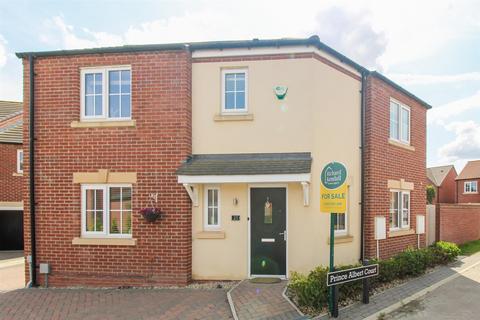 Prince Albert Road, Wakefield WF1 4 bed detached house for sale