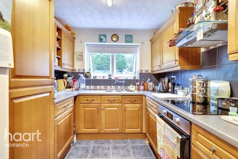 Billing Close, Norwich 3 bed detached house for sale