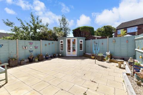 Midsummer Road, Snodland ME6 1 bed ground floor maisonette for sale