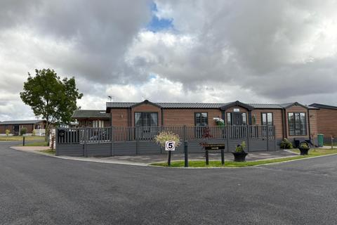 York, Yorkshire, YO41 2 bed lodge for sale