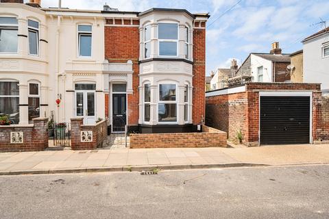 Lyndhurst Road, Hampshire PO2 3 bed end of terrace house for sale