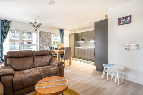 Upton Gardens, Upton Park, London, E13 3 bed flat for sale