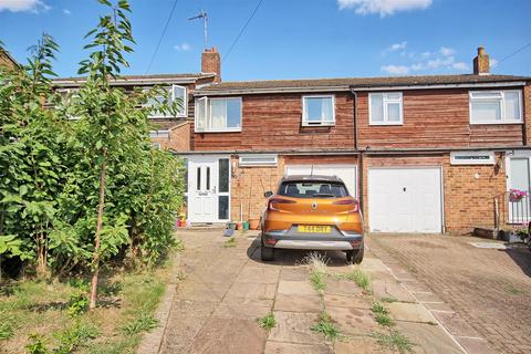 Whiteley Close, Dane End SG12 3 bed terraced house for sale