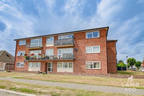 Salisbury Court, Clacton
