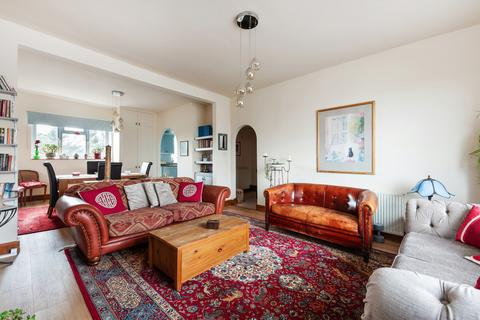 Cavendish Road, London, N4 3 bed maisonette for sale