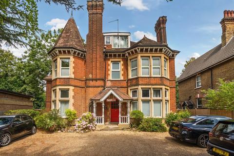Albemarle Road, Beckenham, BR3 1 bed flat for sale