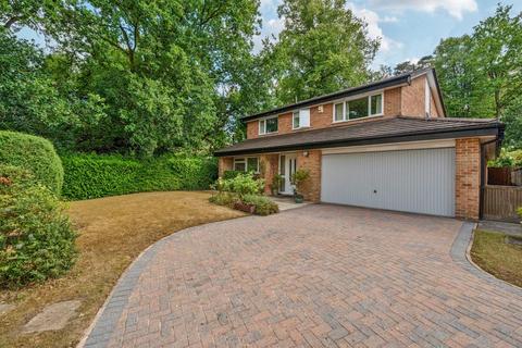 Newbury,  Berkshire,  RG14 4 bed detached house for sale