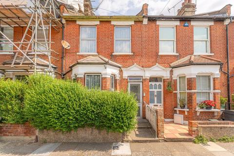 Graham Road, London, N15 3 bed terraced house for sale