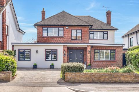 Burlescoombe Road, Thorpe Bay SS1 3 bed detached house for sale