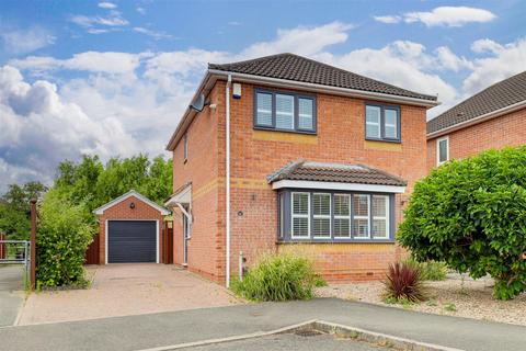 Penmoor Close, Long Eaton NG10 3 bed detached house for sale