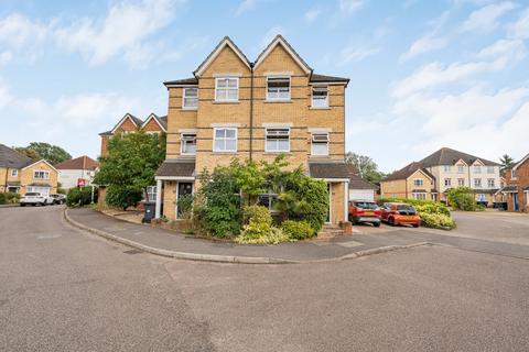 6 bed semi-detached house