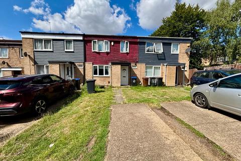 Entwood Drive, Overstone Lodge 3 bed terraced house for sale