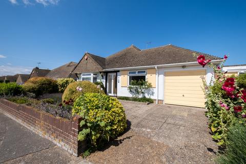Manor Drive, Birchington, CT7 2 bed bungalow for sale