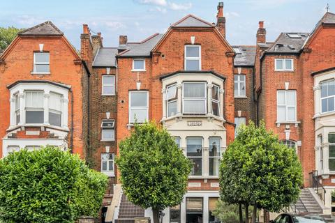 Norwood Road, London, SE24 2 bed flat for sale