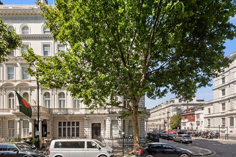 Queens Gate, South Kensington, London 4 bed flat for sale