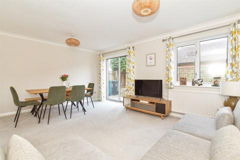 Church Mews, Chichester PO20 3 bed end of terrace house for sale