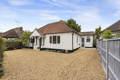 Westfield Avenue, Woking, Surrey, GU22 4 bed bungalow for sale