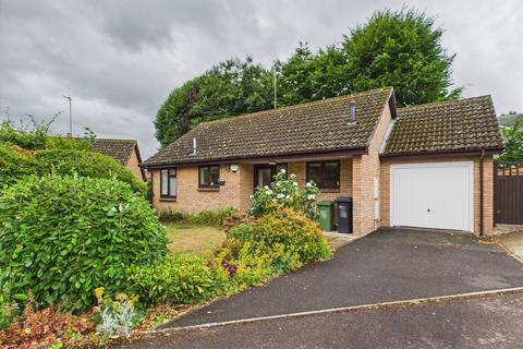 2 bed detached bungalow