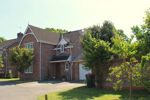 Crawley RH11 4 bed detached house for sale