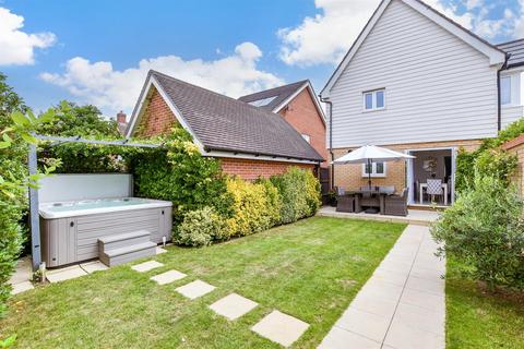 Spickets Way, Maidstone ME16 3 bed detached house for sale