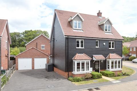 Wisteria Drive, Crawley, West Sussex 5 bed detached house for sale