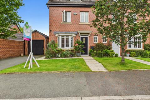 Waterside View, Droylsden, Manchester... 4 bed semi