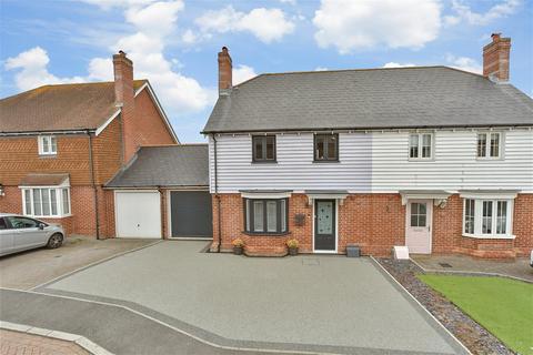 Ringlet Grove, Iwade, Sittingbourne... 3 bed semi