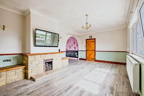 Clynderwen SA66 4 bed detached bungalow for sale