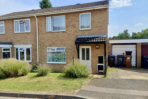 Newstead Close, Ecton Brook, NN3 5EE 3 bed semi