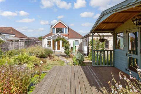Angmering Way, Rustington, West Sussex 3 bed detached bungalow for sale