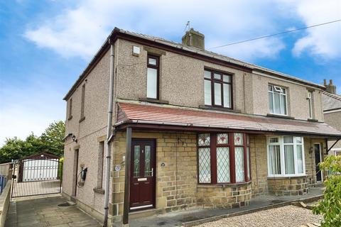 Newlands View, Northowram, Halifax 3 bed semi