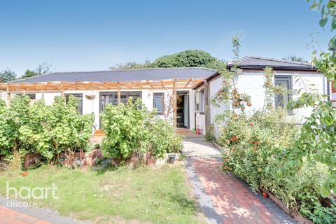 Allison Place, Lincoln 3 bed detached bungalow for sale