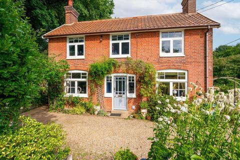 Hillside, Roughton 3 bed semi