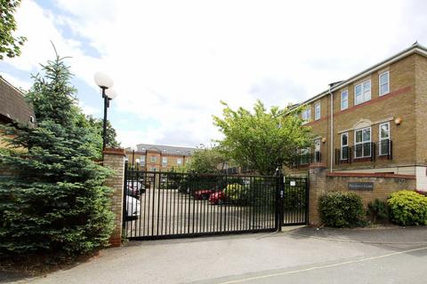 Pulteney Close, Isleworth TW7 4 bed house for sale
