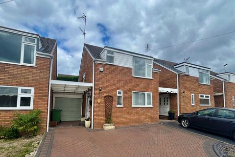 Kingham Close, Lower Gornal DY3 3 bed detached house for sale