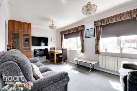 Limewood Court, Beehive Lane, Redbridge 1 bed flat for sale
