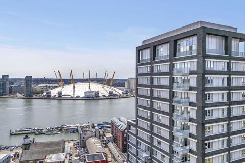 London E14 1 bed apartment for sale