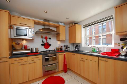 The Bars, Guildford, GU1 2 bed flat for sale