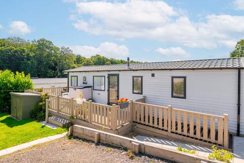 Rennie Hill, Cromer Road 2 bed lodge for sale