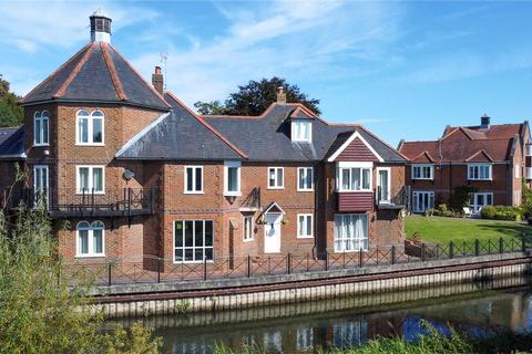The Brookmill, Berkshire RG1 3 bed terraced house for sale