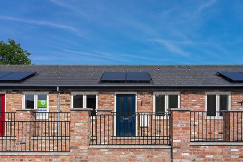 Justice Place, Withernsea 2 bed terraced bungalow for sale