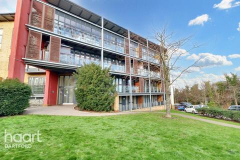 Park Lane, Greenhithe 2 bed flat for sale