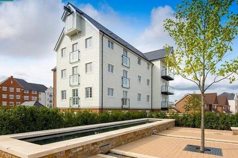 Arundale Walk, Horsham, RH12 2 bed apartment for sale