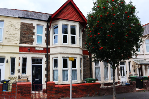 Cardiff CF14 3 bed terraced house for sale